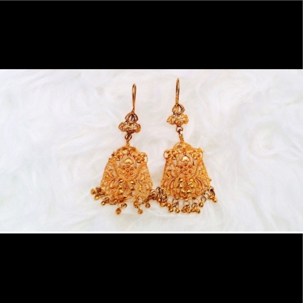 Gold earrings from Thailand. Beautiful detailing